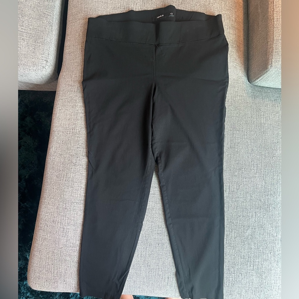 Torrid Black Pull On Stretch Lightweight Dress Pant Size 3